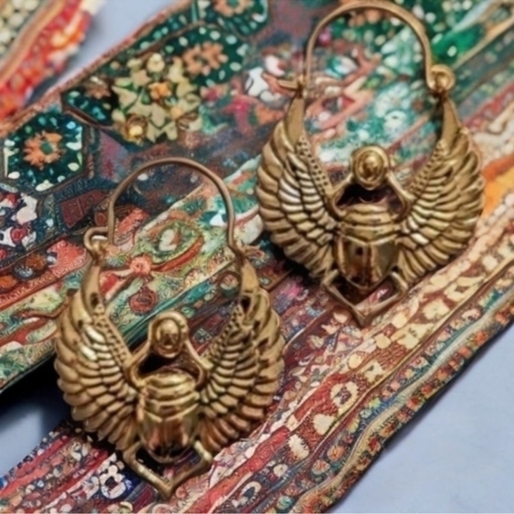 BOHEMIAN EGYPTIAN BEETLE EARRINGS - Picture 3 of 4